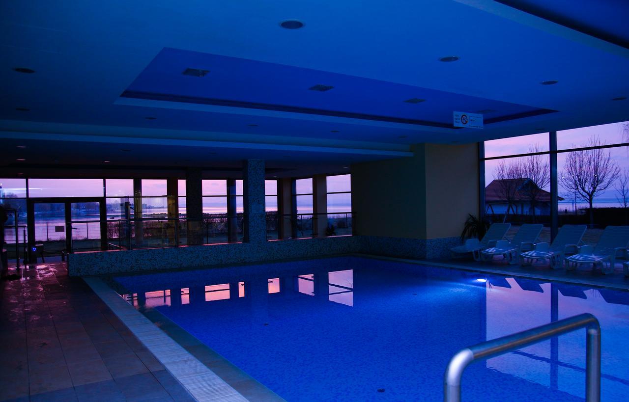 Club 218 Panorama Apartman Siófok Eksteriør bilde