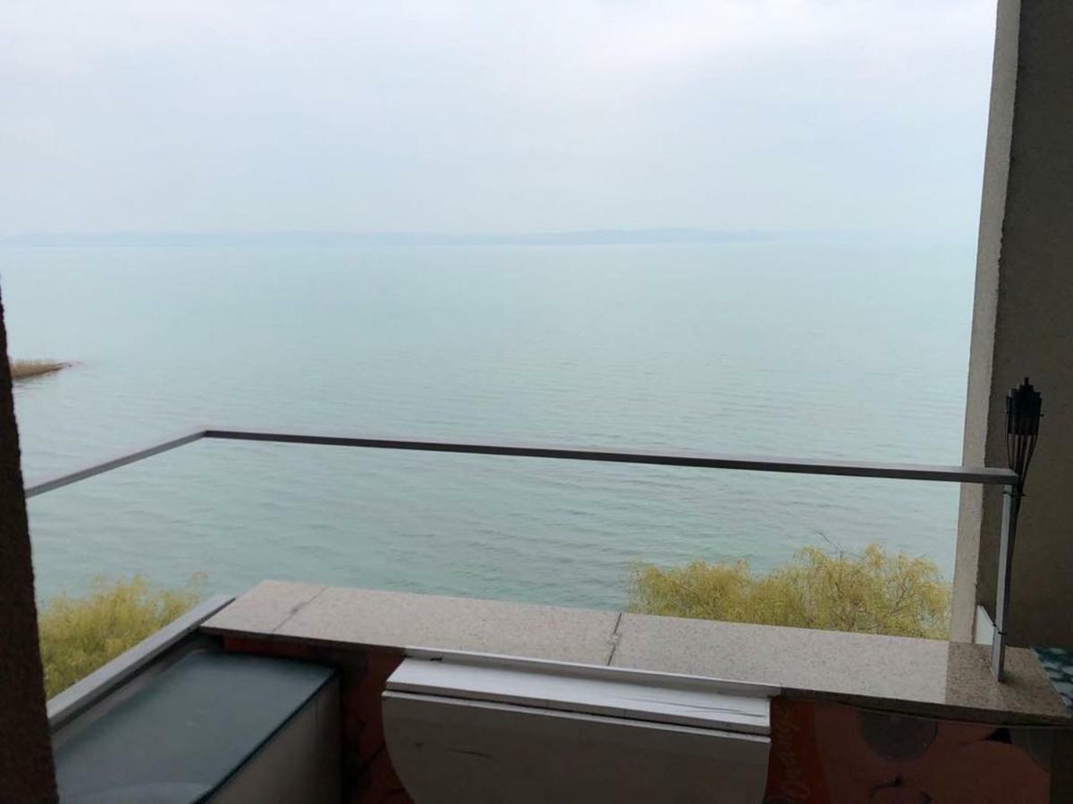 Club 218 Panorama Apartman Siófok Eksteriør bilde